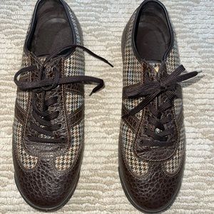 Authentic Louis Vuitton men’s sneakers